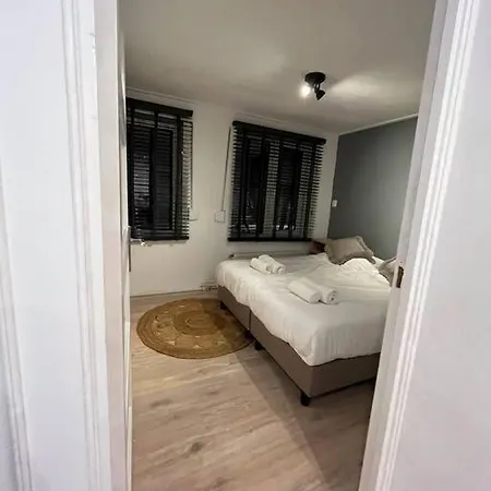 Gezellig Appartement, Gerenoveerd Eind 2022 Lejlighed Tilburg